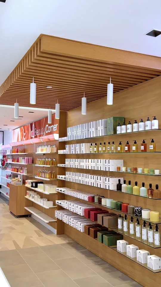 Video of the pharmacy in Tribeca, New York